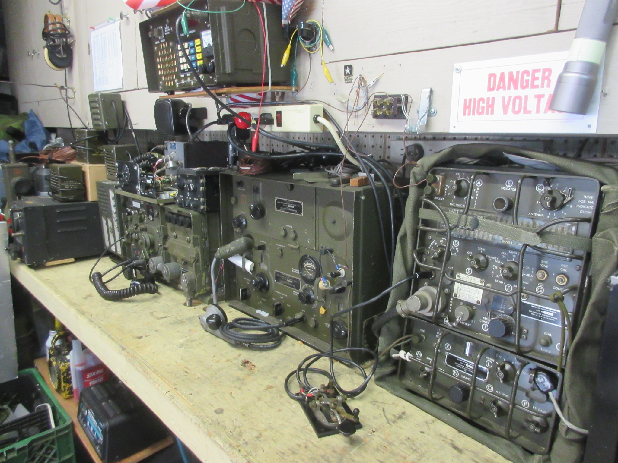 WW2 HF and VHF Military Radios still at work